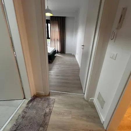 公寓 Erna Apartment Tirana Bazaar *